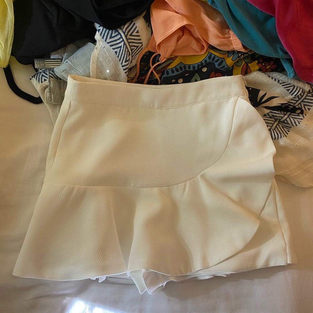 DO BE skort